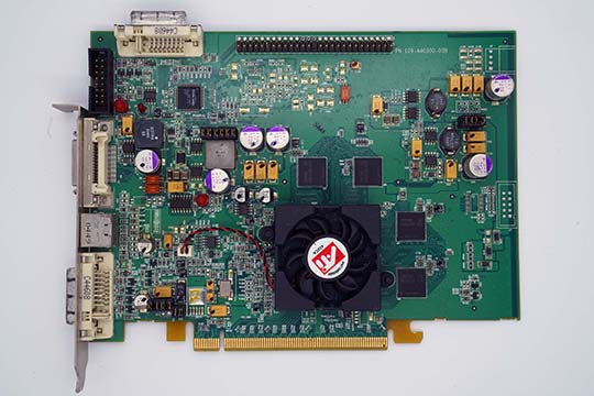 ATI Radeon X600 SE 128MB工程样板 显示卡（ATI Radeon X600 SE芯片）